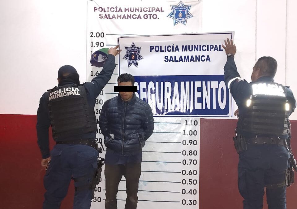 Policía de Salamanca detiene a hombre que conducía vehículo robado y recupera vehículos con reporte de robo