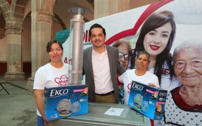 Entrega César Prieto estufas ecológicas en apoyo a la economía familiar